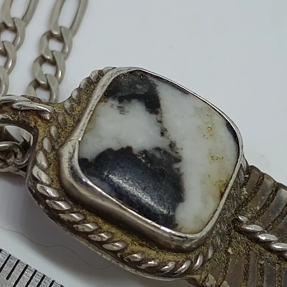 * vintage antique Navajo signed white buffalo sterling silver feather necklace